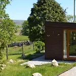 The Hive Lodge Cabin With 3 Peak Views, Ribblehead, Settle Lodge Settle