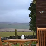 The Hive Lodge Cabin With 3 Peak Views, Ribblehead, Settle * Settle