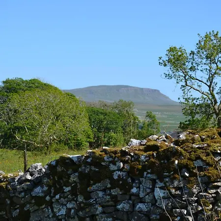 롯지 The Hive At Ashes Farm, Near 세틀