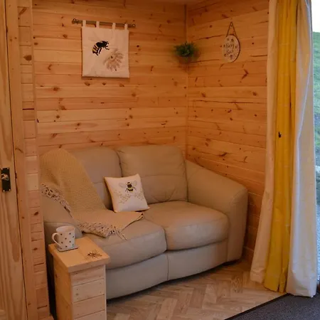 The Hive At Ashes Farm, Near