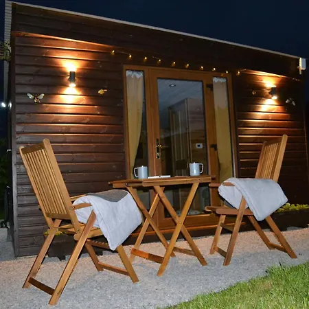 The Hive Lodge Cabin With 3 Peak Views, Ribblehead, Settle * Settle