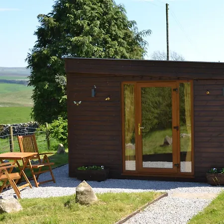 Lodge The Hive Lodge Cabin With 3 Peak Views, Ribblehead, Settle *